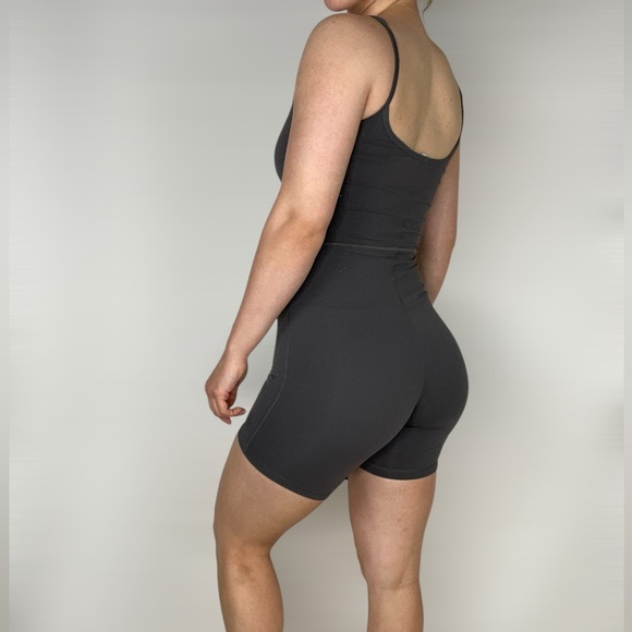 WILFRED FREE Life Divinity 5” Romper Coal‎ Gray Stretch Sleeveless Casual - Picture 3 of 5